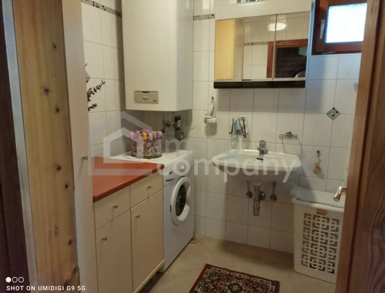 Keines Haus mit großem Garten - Nur einen Steinwurf vom Wasser entfernt