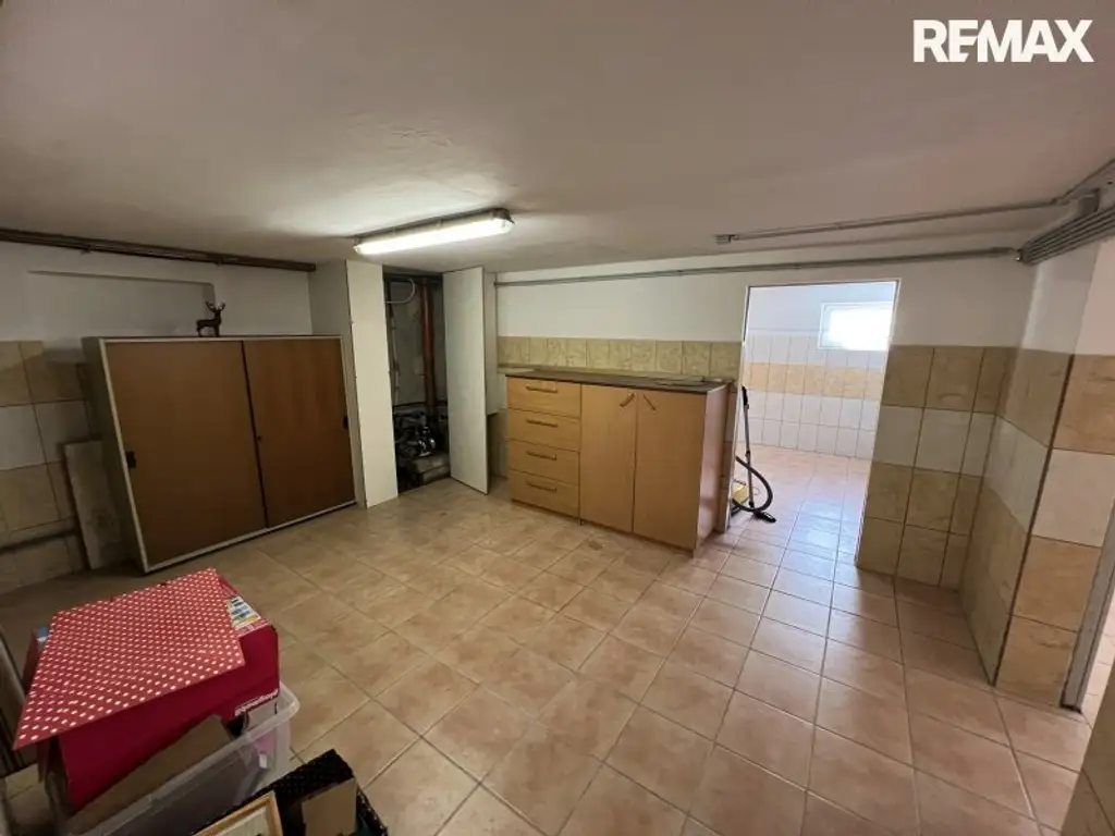 Großzügiges Einfamilienhaus mit Garten, Terrasse & Garage in Ebenfurth, 4 Zimmer, 195m²