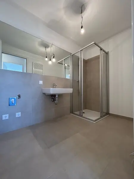 Traumhafte 3-Zimmer Wohnung in Wien: Erstbezug mit Balkon und Garage!