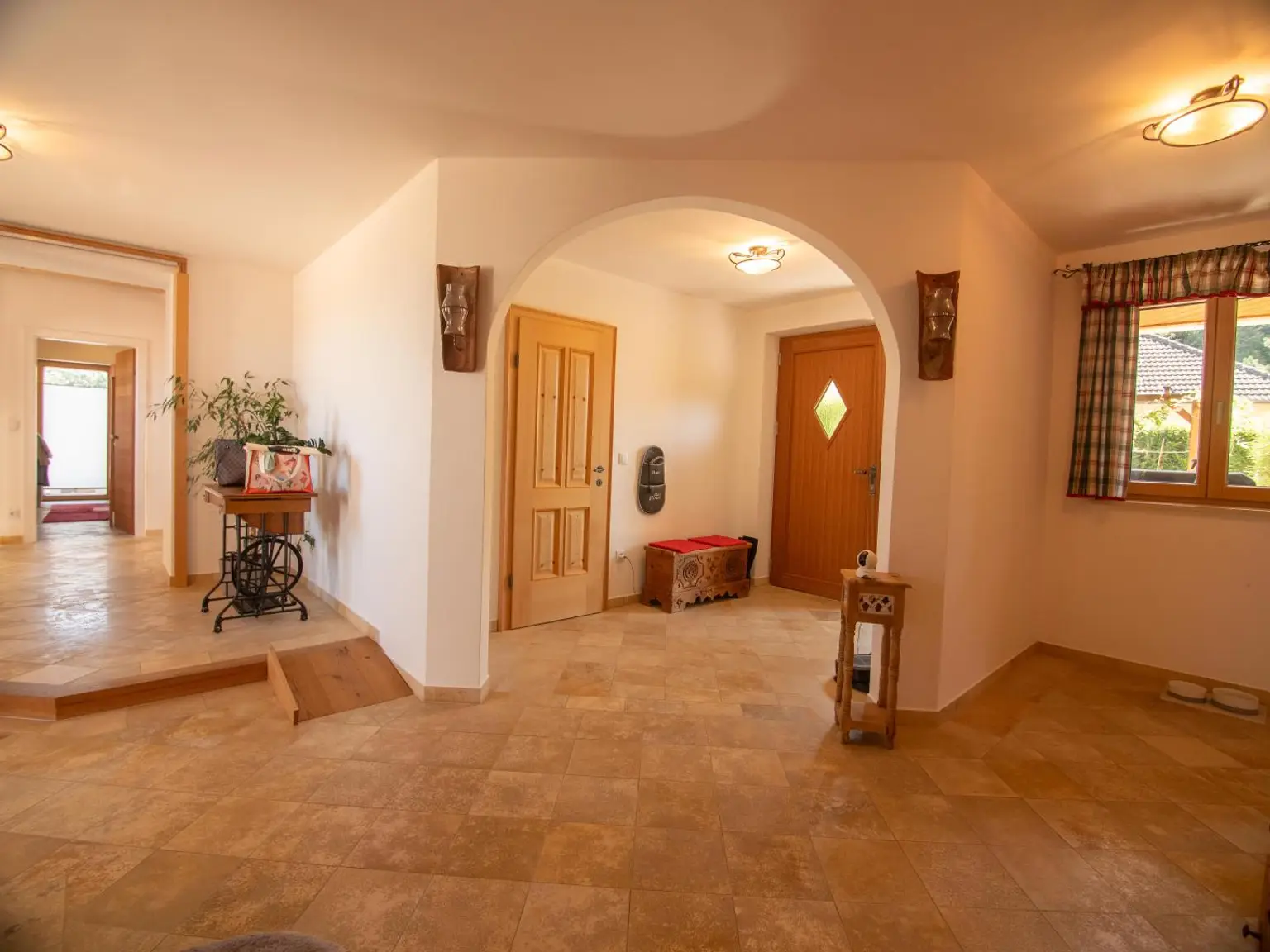 Exklusives Einfamilienhaus mit Ausblick und Wellnessbereich