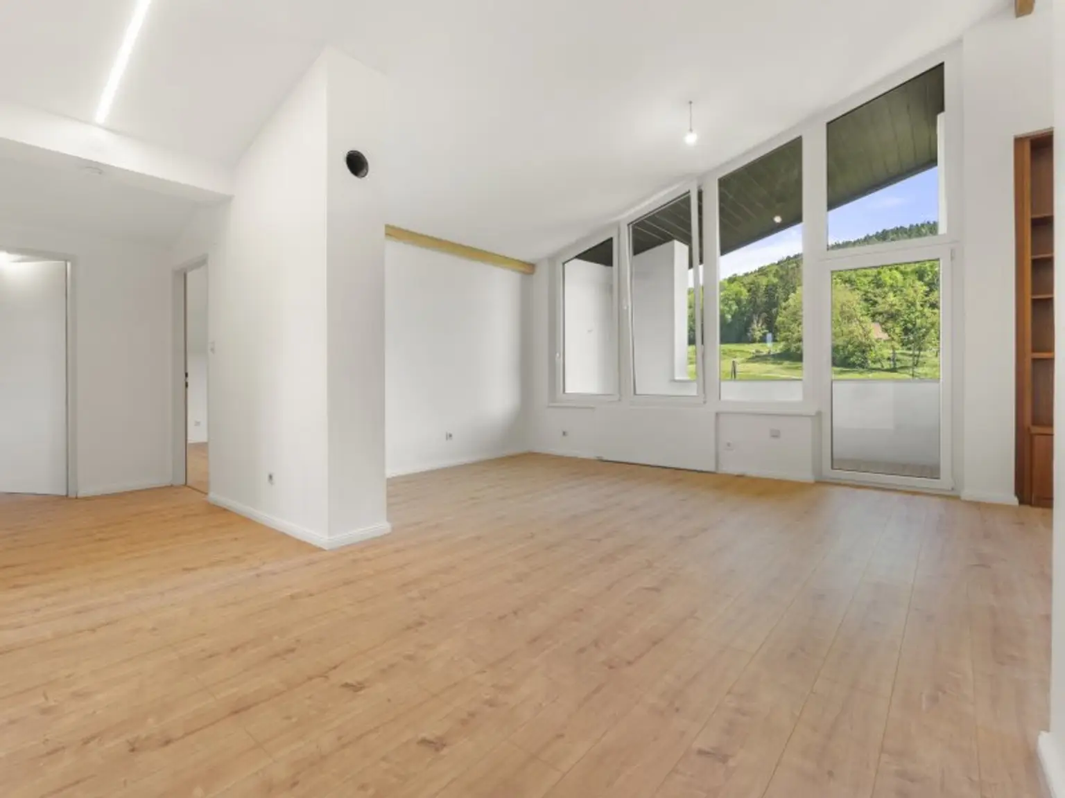 Kernsanierte, schöne, sowie sonnige und ruhige 3 Zi Wohnung 95,00m² mit Loggia in Maria Saal - Ratzendorf - Wohnen im Grünen!