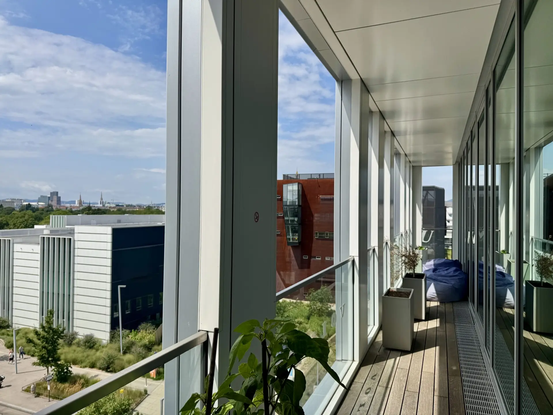 DENK DREI Terrasse