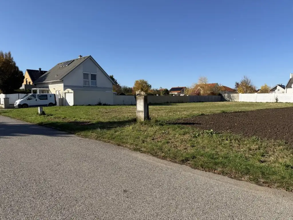 Ruhig gelegener Baugrund in Gattendorf - nur 12 km vom Outletcenter Parndorf entfernt eingebettet in das Autobahnkreuz A4 und A6