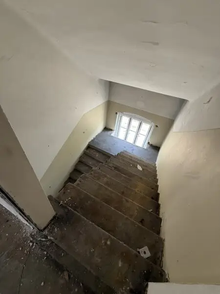 Abbruchobjekt oder Sanierung - Zinshaus Mitten im Zentrum