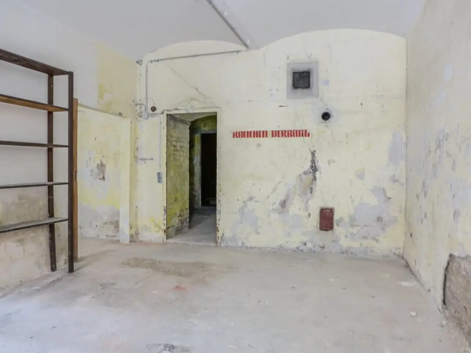 Strassenseitig begehbare Lagerflache - Nähe Palais Liechtenstein -  HMZ 5€/qm