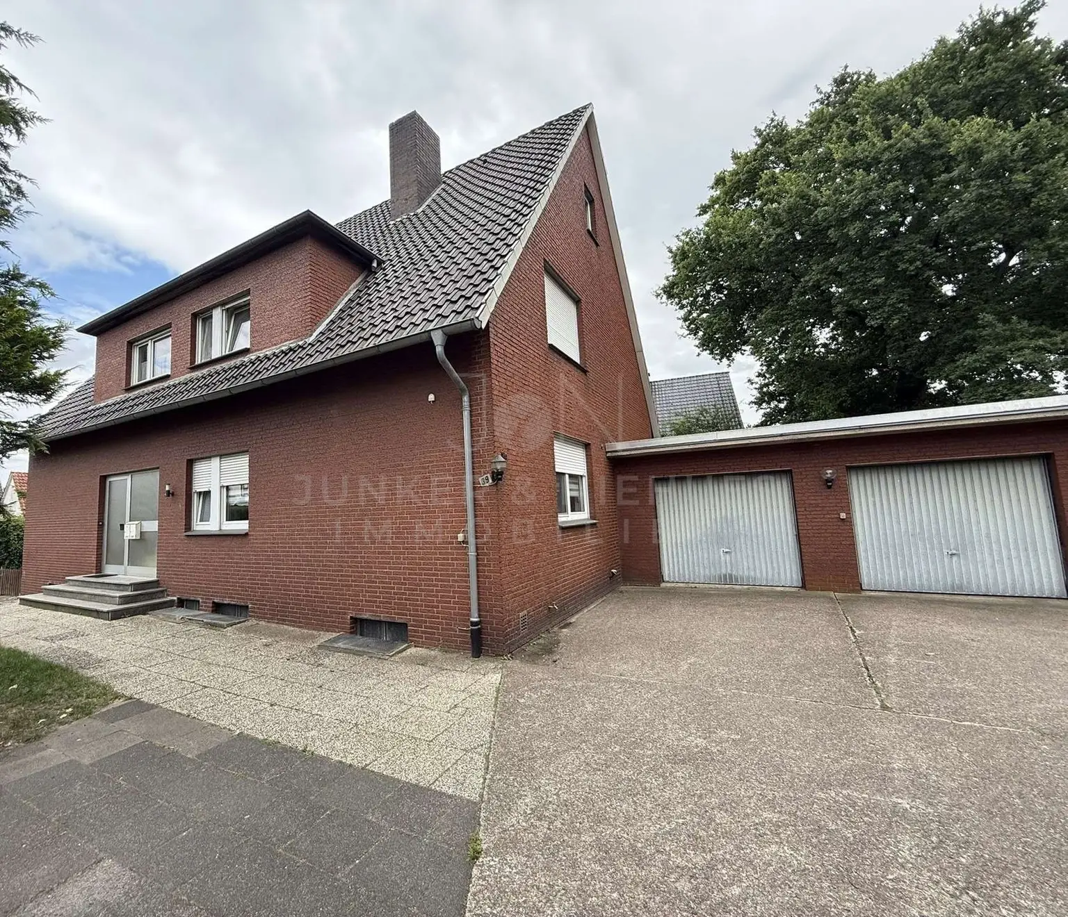 Hausansicht Seite