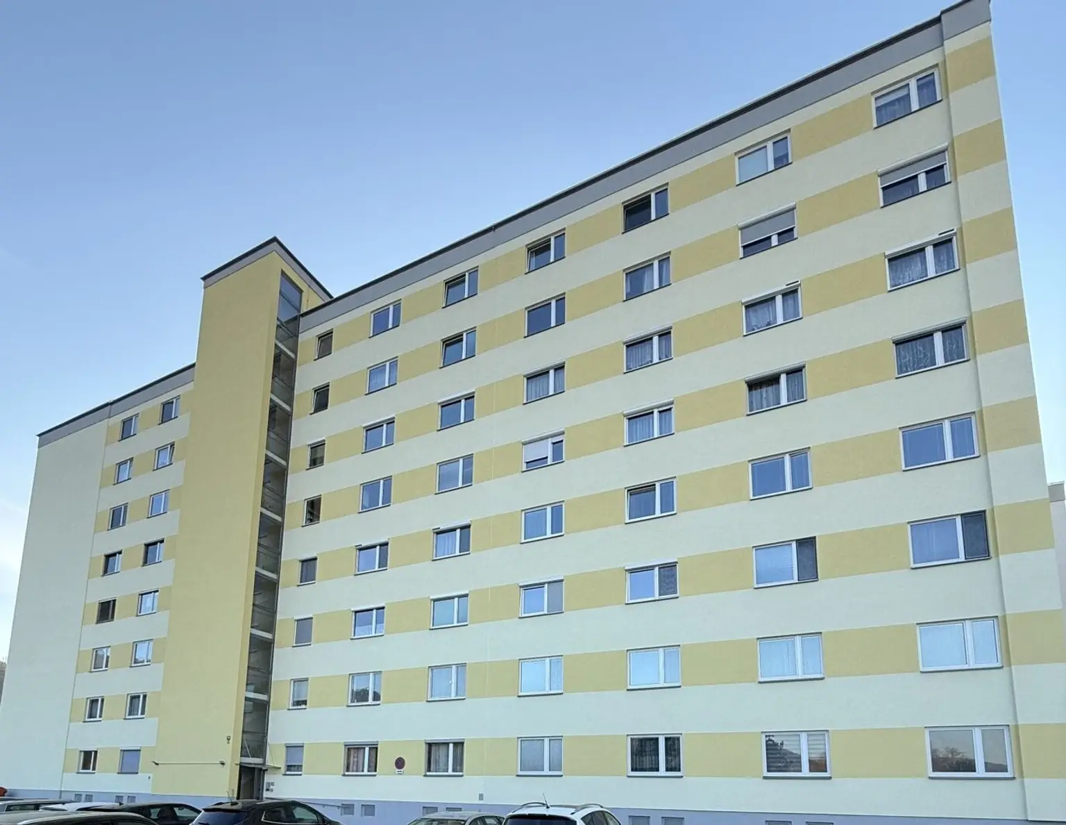 Attraktive 2-Zimmer-Wohnung mit Einbauküche und Loggia!