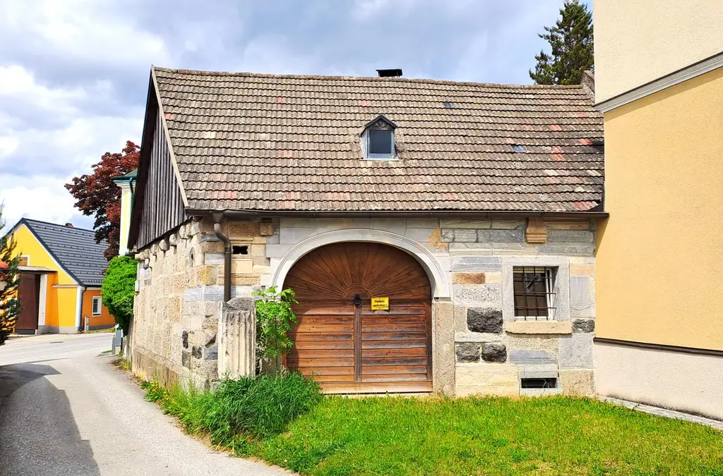 renovierter Wohntraum mit historischem Flair