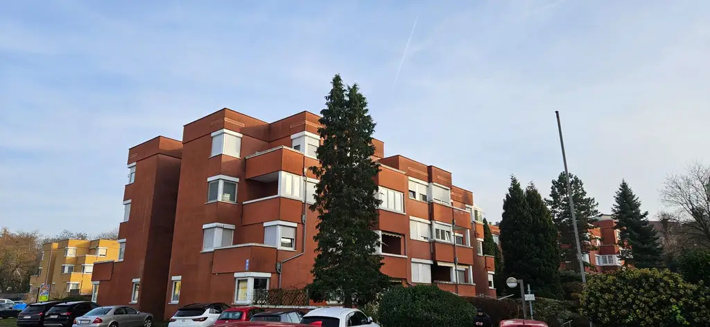 4- Zimmer Wohnung mit Balkon in urbaner Lage!