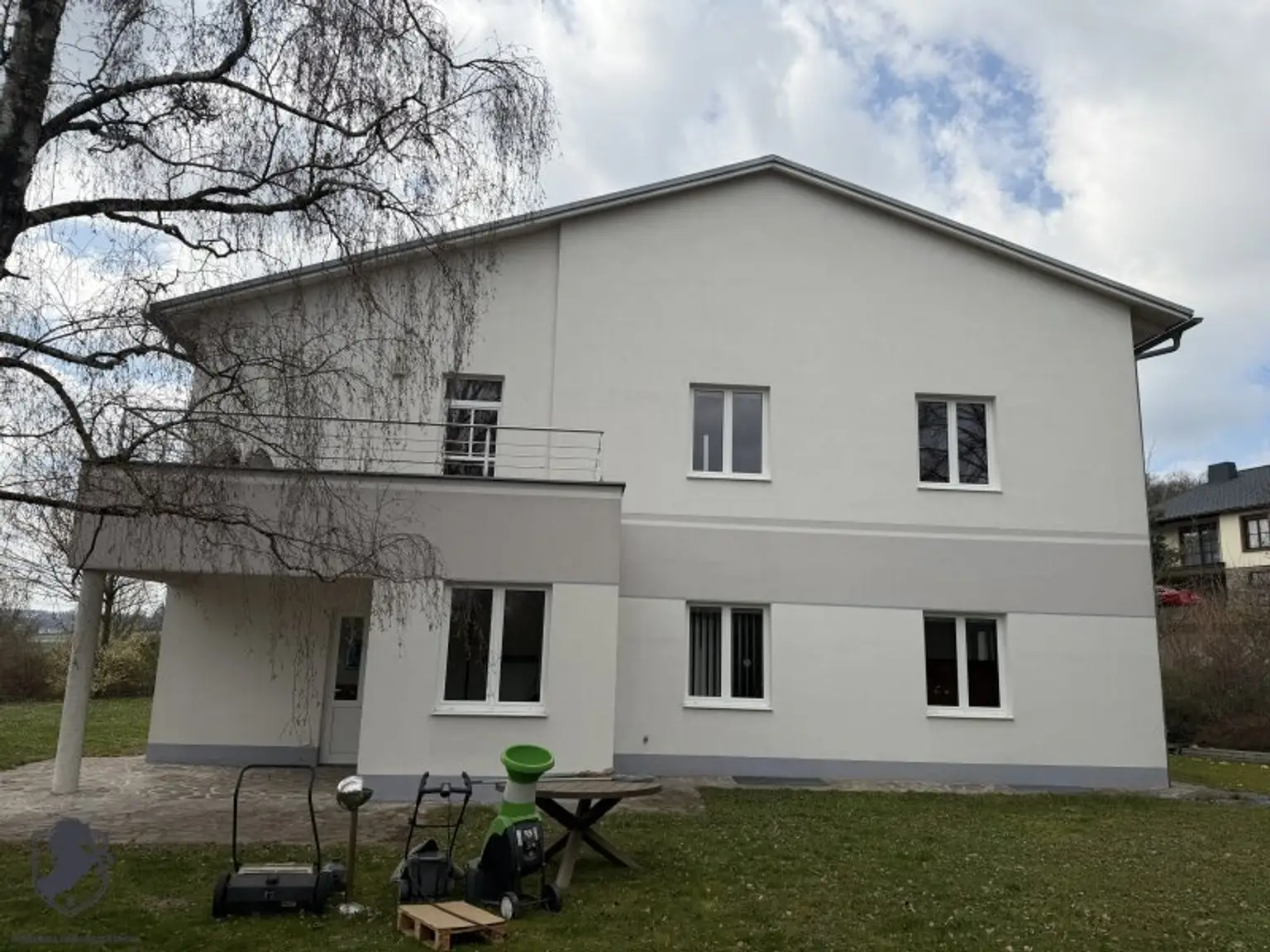 Bürogebäude nahe Haubiversum – Arbeiten mit Ötscherblick