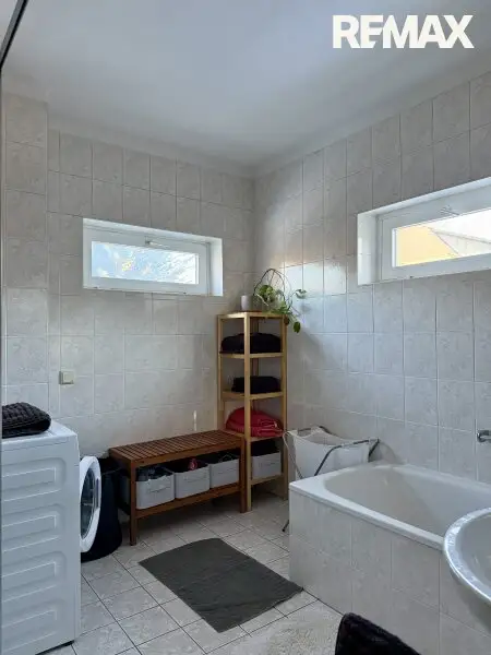 Wohnen im Grünen - Einfamilienhaus mit ca. 99,10 m² Wfl. auf 1.027 m² Grund in Ternitz zu kaufen!