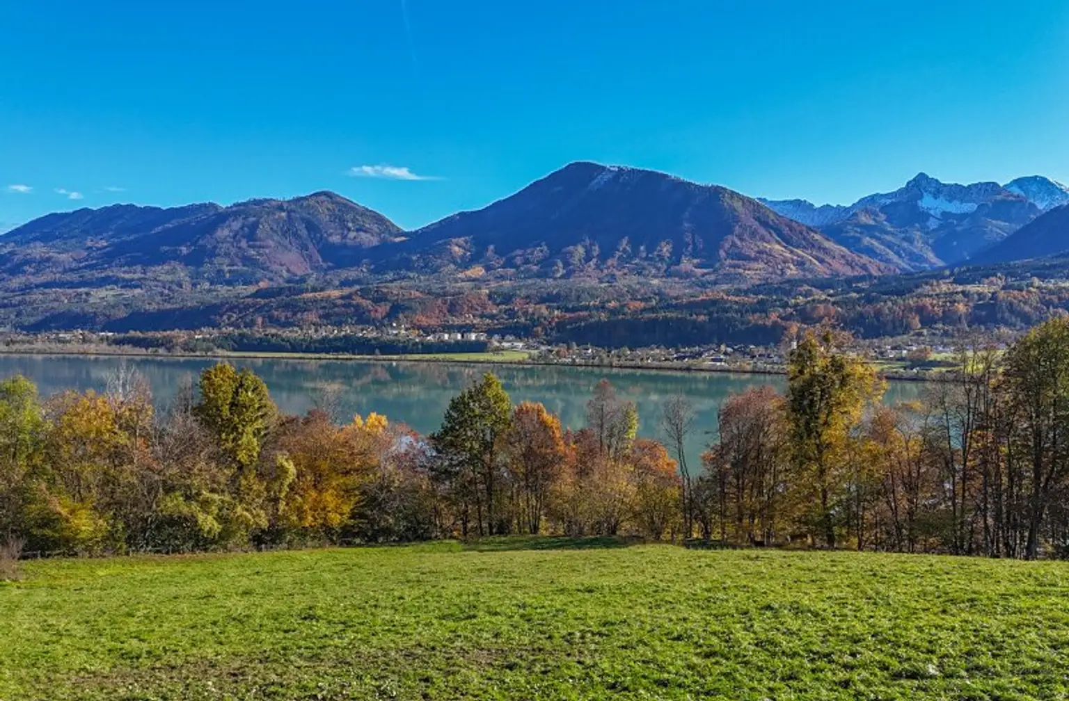 Traumgrundstück für Individualisten in sonnenverwöhnter Lage