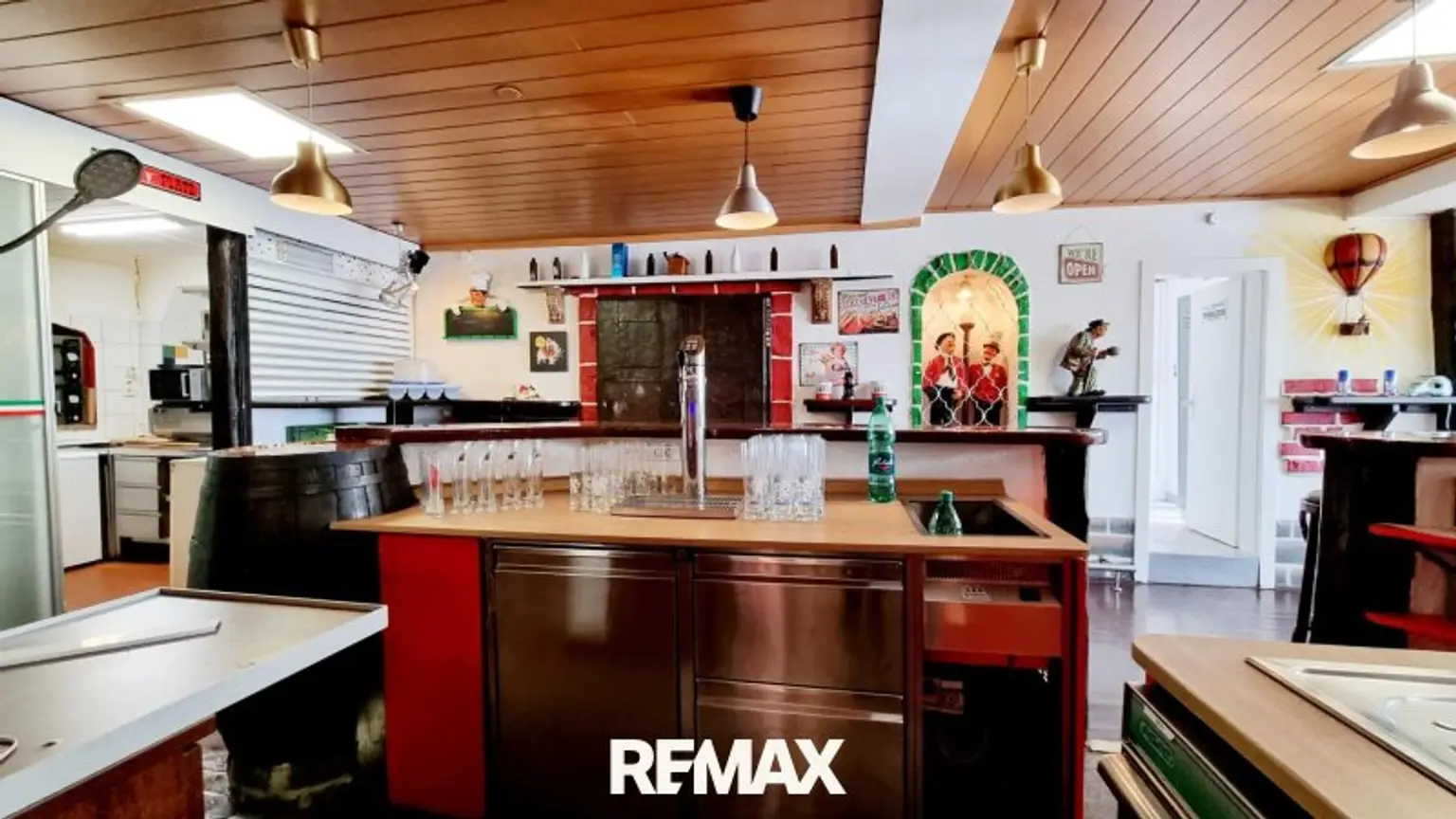Barbereich Gastzimmer/Restaurant