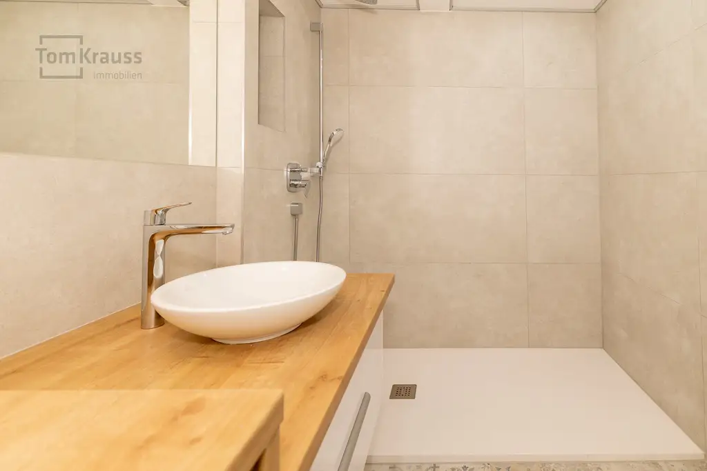 URBANER RÜCKZUG – WOHNEN MIT STIL NAHE DEM HUNDERTWASSERVIERTEL