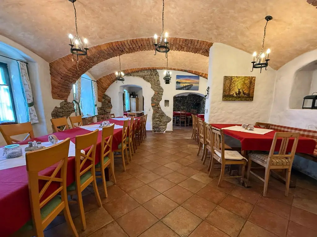 Gasthaus / Weinstube "WEINECK" im Yspertal zu erwerben!