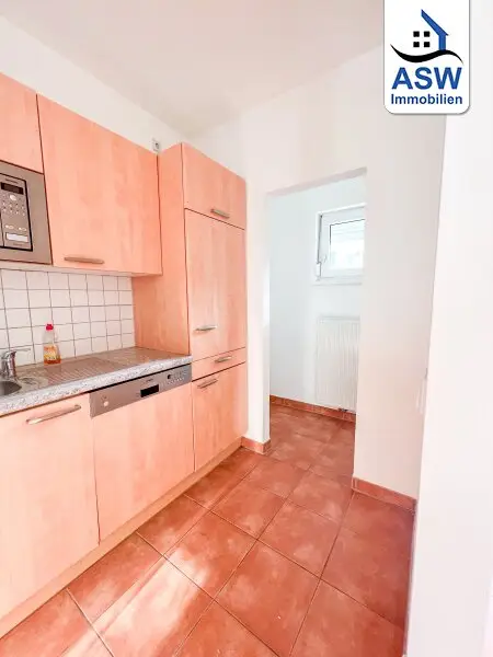 Schöne 2,5-Zimmerwohnung inklusive Küche mit schöner Loggia