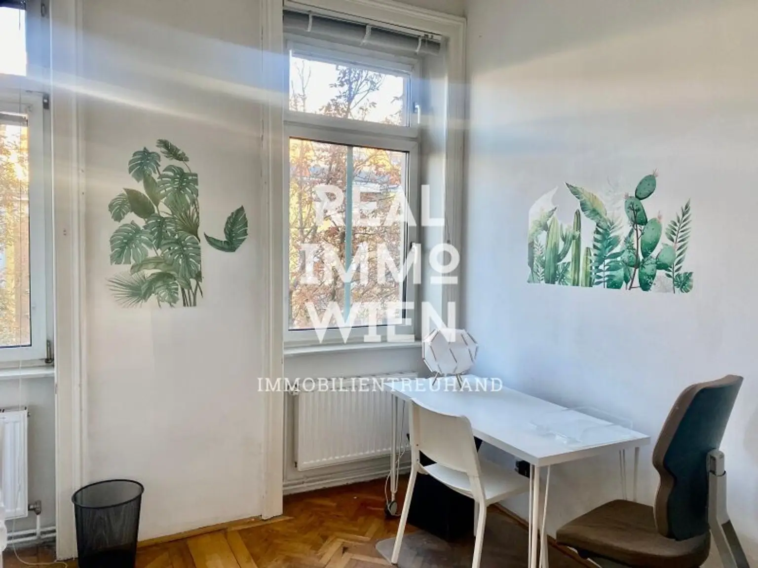Hervorragende Anlage 5 Zimmer WG mit Stil im Gründerzeithaus