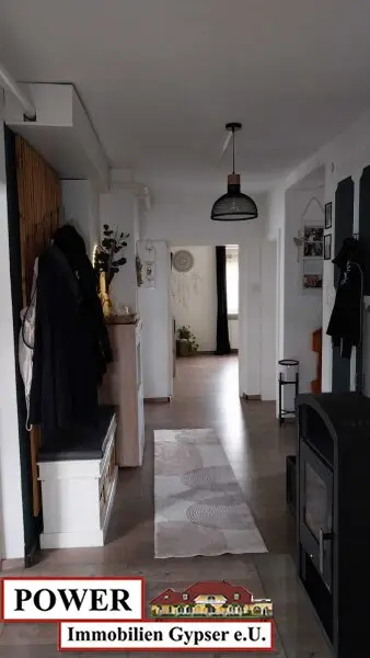 Großzügiges Wohnhaus in Zentrumsnähe !!