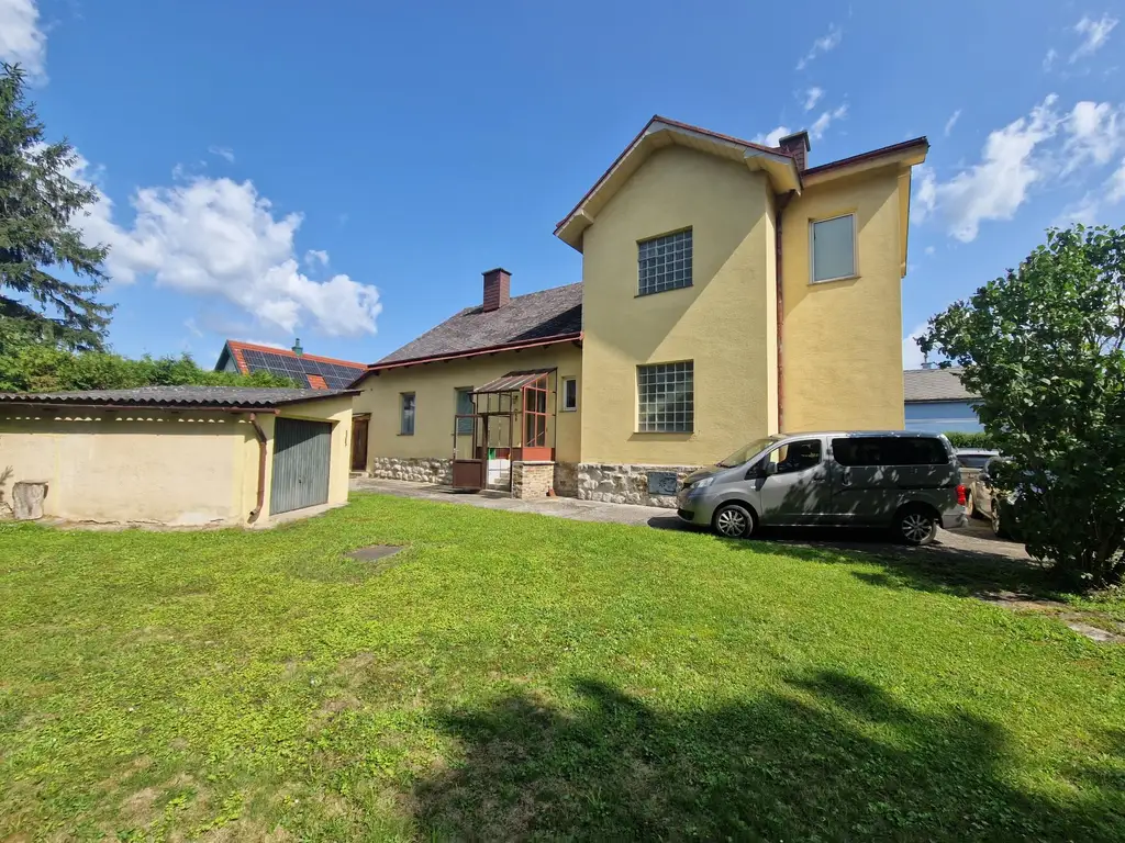 SANIERUNGSBEDÜRFTIGE JAHRHUNDERTWENDEVILLA ALS FAMILIENWOHNTRAUM IN BESTLAGE VON ZEISELMAUER MIT HOHER LEBENSQUALITÄT SOWIE WOHNKOMFORT