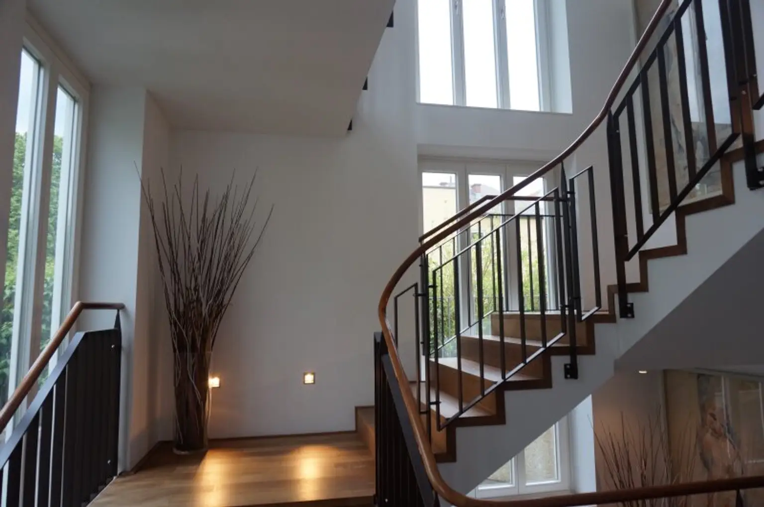 Modernes high-end Apartment großer Salon mit top Küche + 3 Schlafzimmer, Terrasse, Garage -  Exclusive 3 BR Apartment, Terrace, Parking - Сучасна елітна квартира з великою вітальнею, кухнею + 3 спальні, терасою, гаражем
