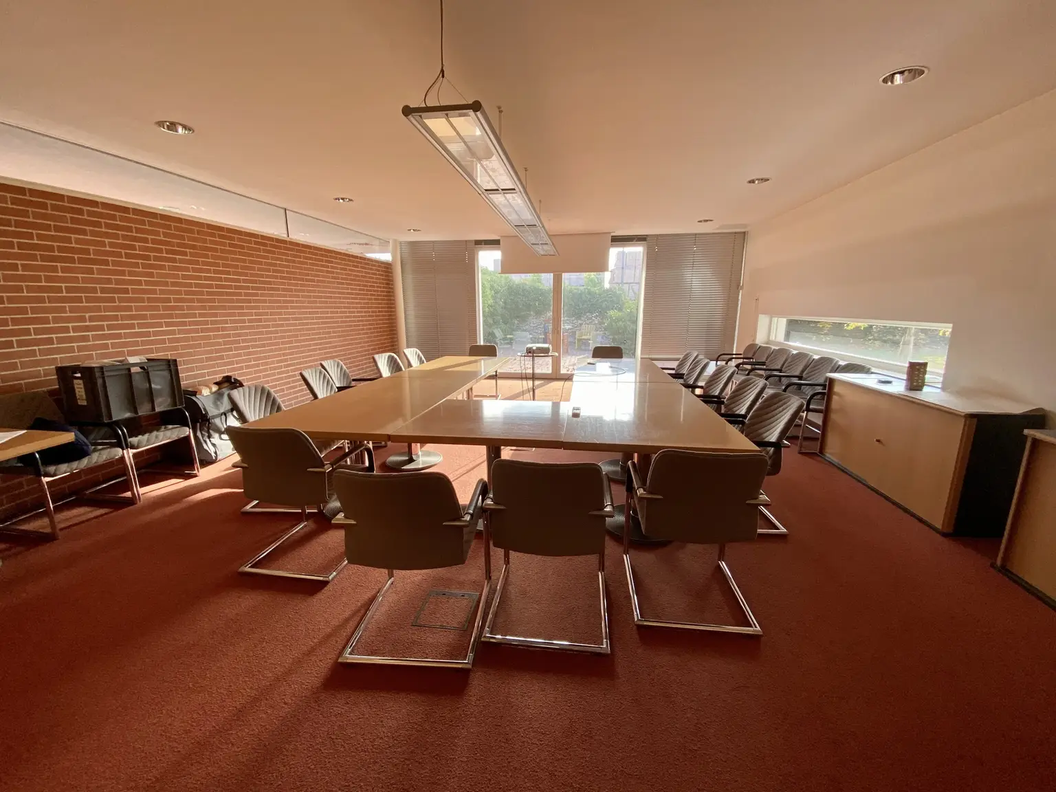 Großes Büro für 50 - 60 Mitarbeiter!