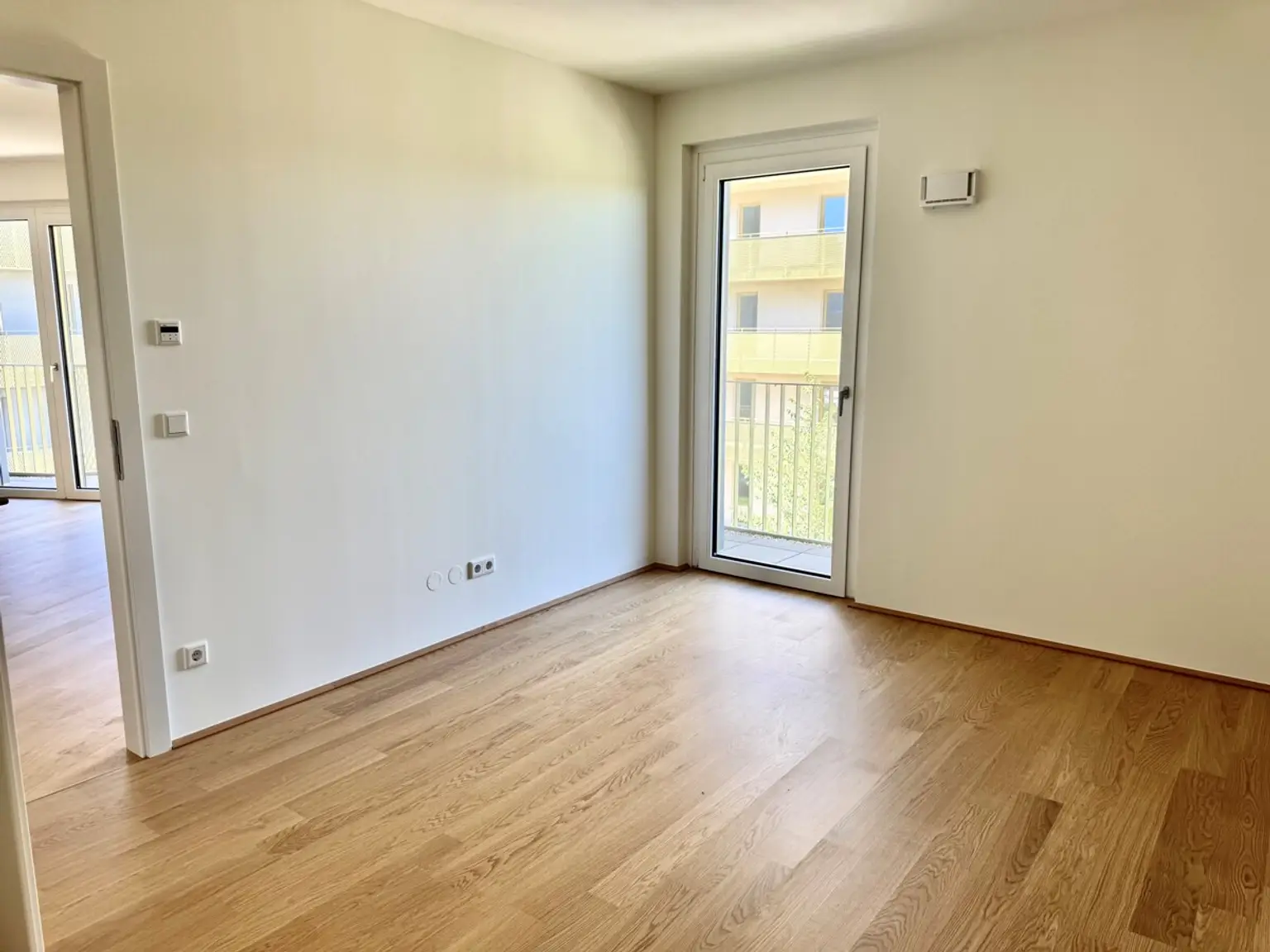 Hirschfeld: sensationell günstige, provisionsfrei 2 Zimmer Wohnung - Erstbezug