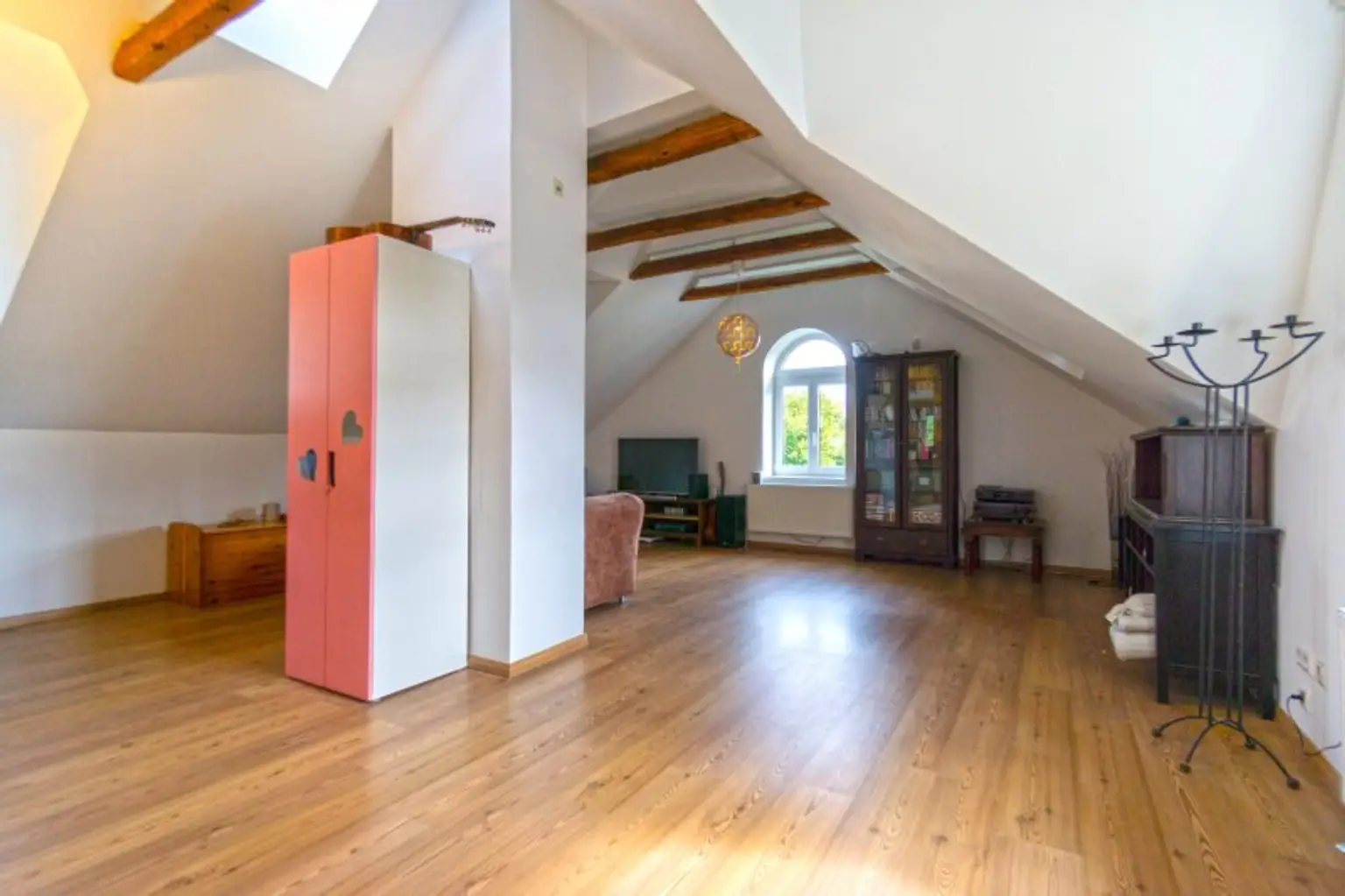 Charmante Wienerwald-Villa in erstklassiger Siedlungslage in Pressbaum