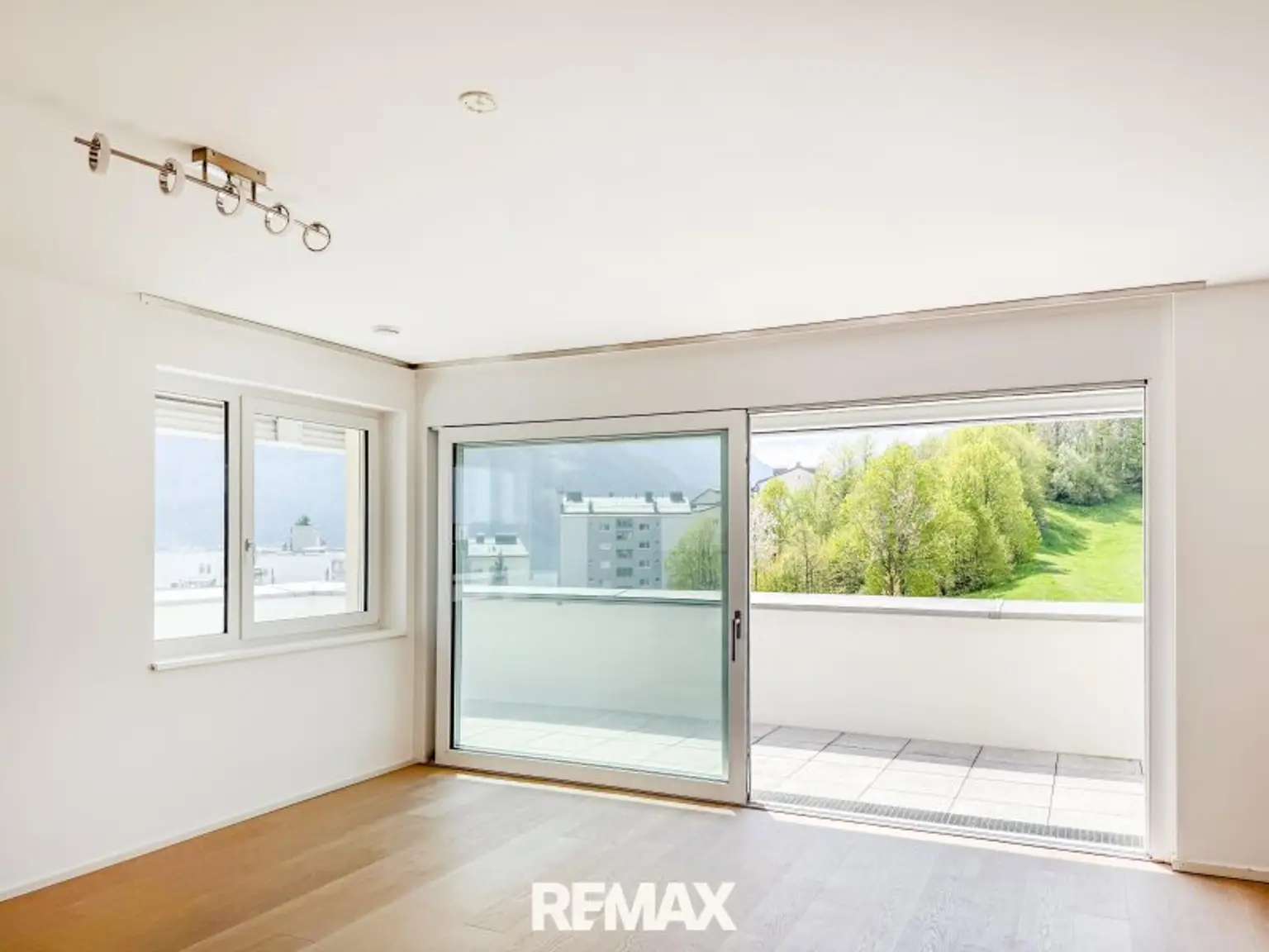 Wohnbereich mit Terrassenausgang