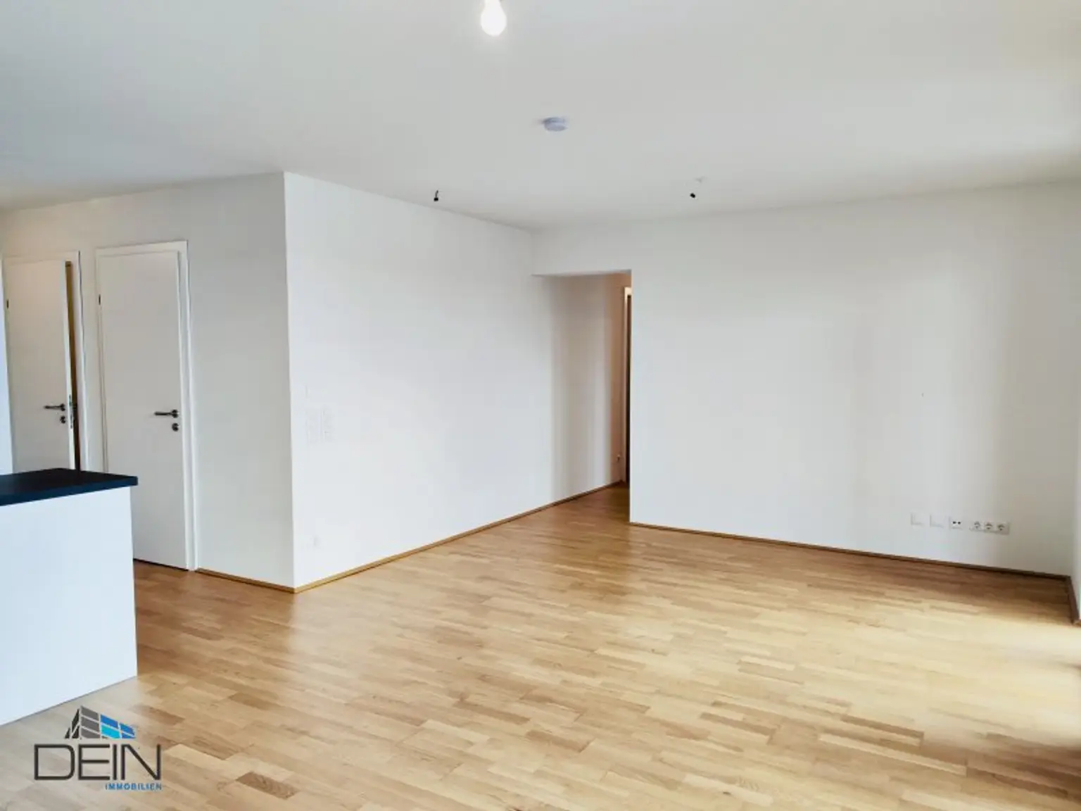 NEU! TRAUMHAFTE 4 ZIMMER NEUBAUWOHNUNG MIT EINEM BALKON IN EBERGASSING!