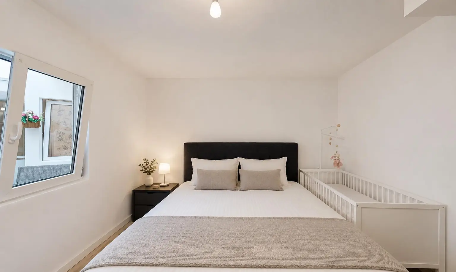 Wohnung - Zimmer II.