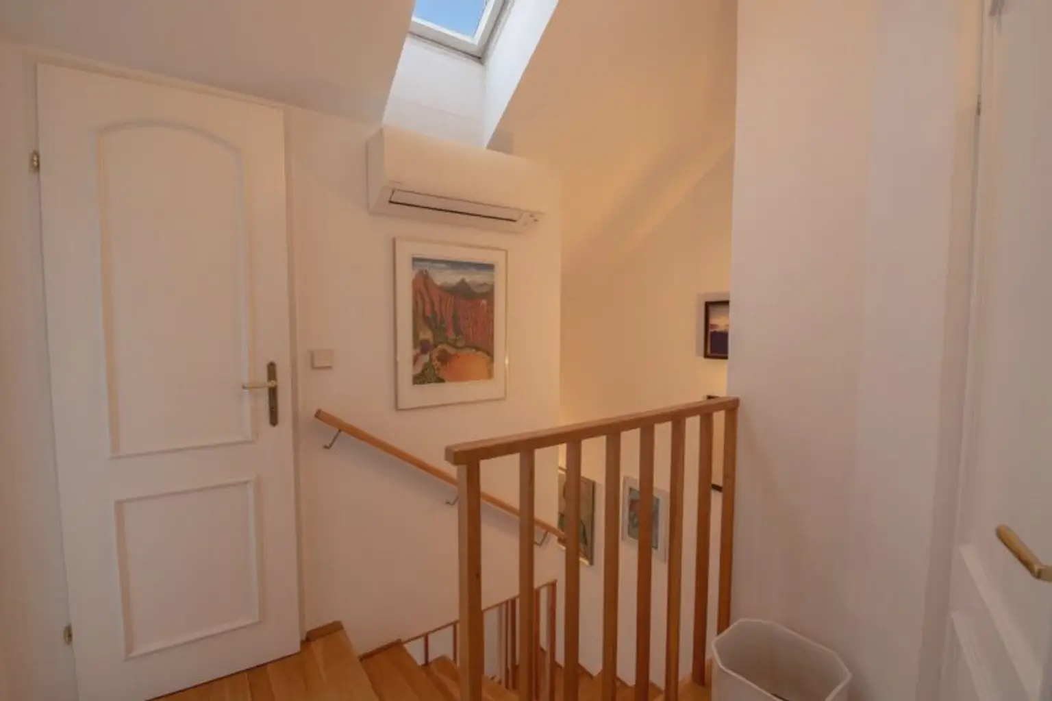 *** Dachgeschoss – Maisonettewohnung mit Garage am Naschmarkt ***