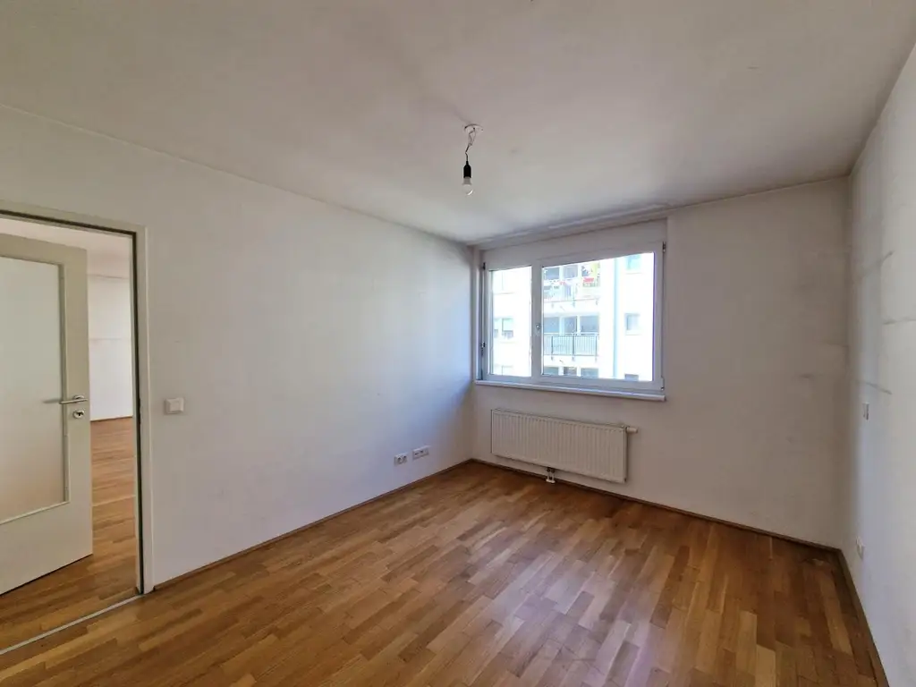Moderne Neubauwohnung mit großem Balkon und Grünblick //Nähe Neubaugasse & U3 !!