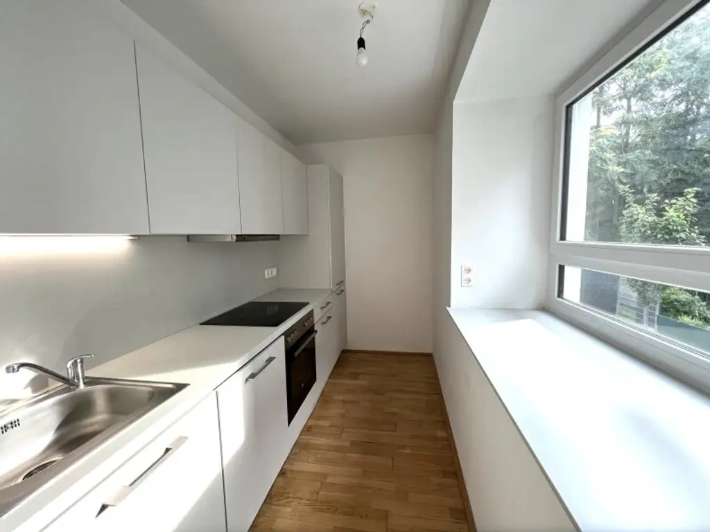 Attraktive 2-Zimmerwohnung mit Kühldecke und Balkon