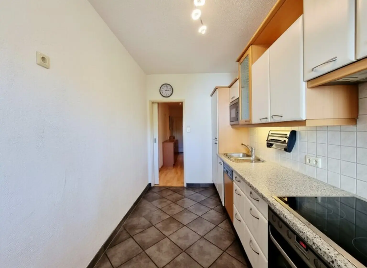 3-Zimmer-Wohnung mit Loggia & Stellplatz – ruhige Lage nahe Traisenpark & Viehofner Seen