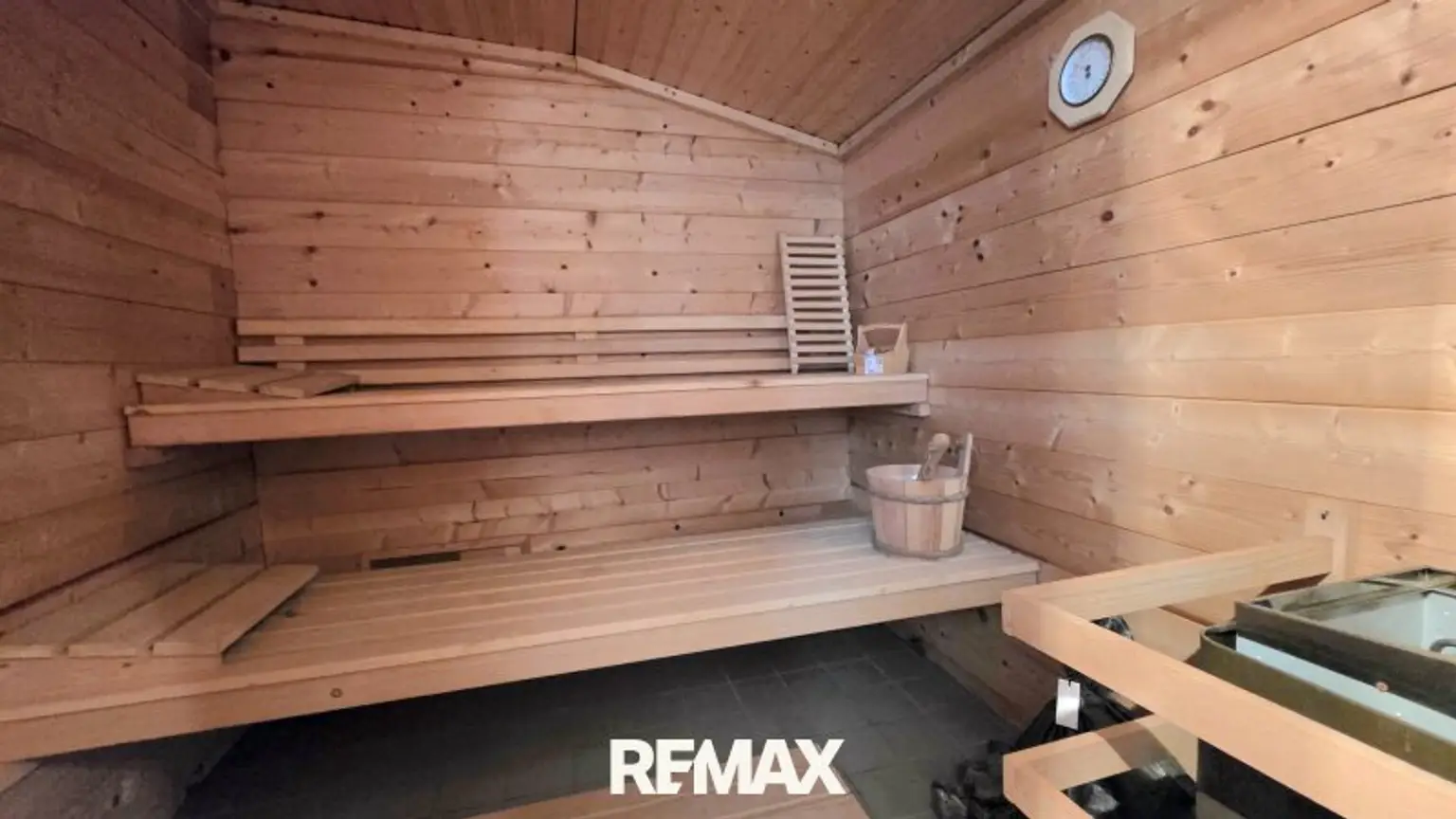 SAUNA 1