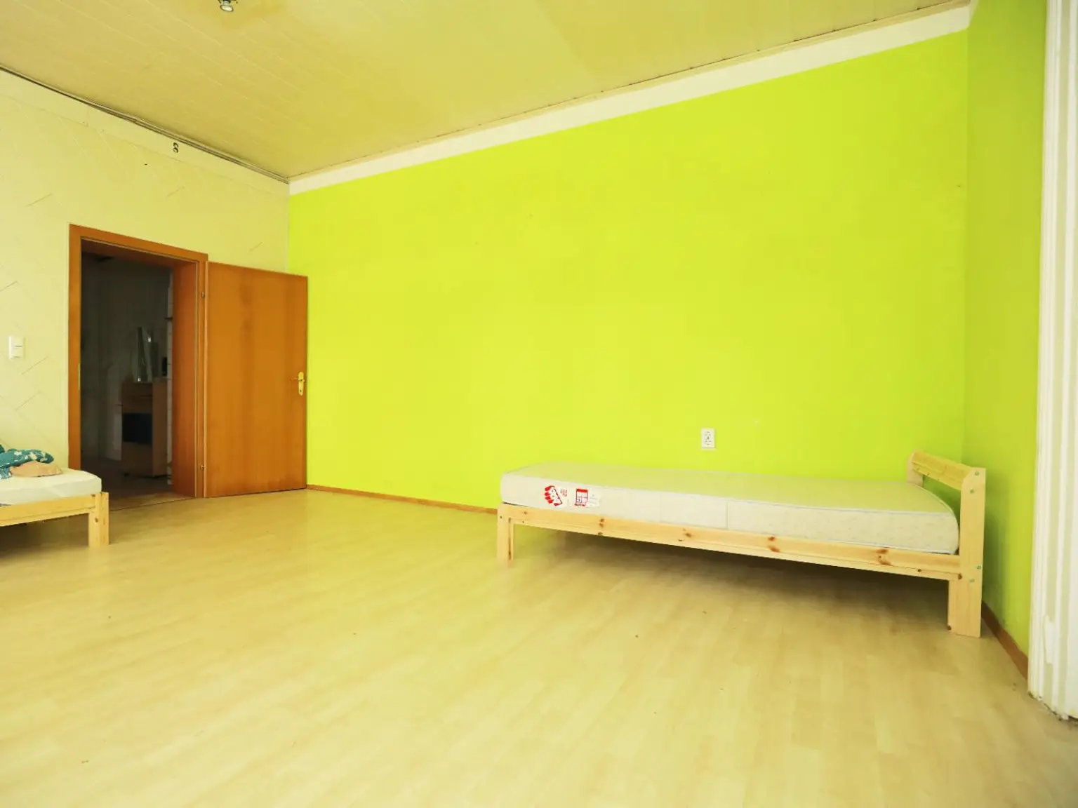 Renovierungsbedürftiges ZInshaus mit aureichend Parkplätzen im Trendbezirk Graz/Lend