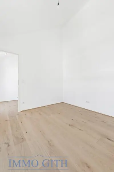 EXKLUSIVES TOWNHOUSE MIT GARTEN, PV-ANLAGE & DESIGNAUSSTATTUNG ZU KAUFEN – WIEN DIREKT VOR DER TÜR