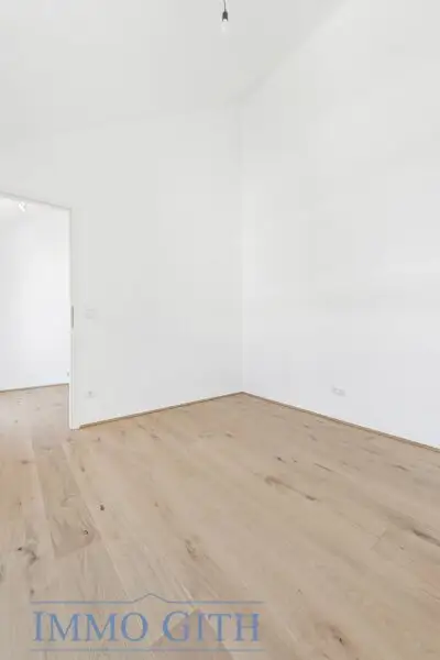 EXKLUSIVES TOWNHOUSE MIT GARTEN, PV-ANLAGE & DESIGNAUSSTATTUNG ZU KAUFEN – WIEN DIREKT VOR DER TÜR