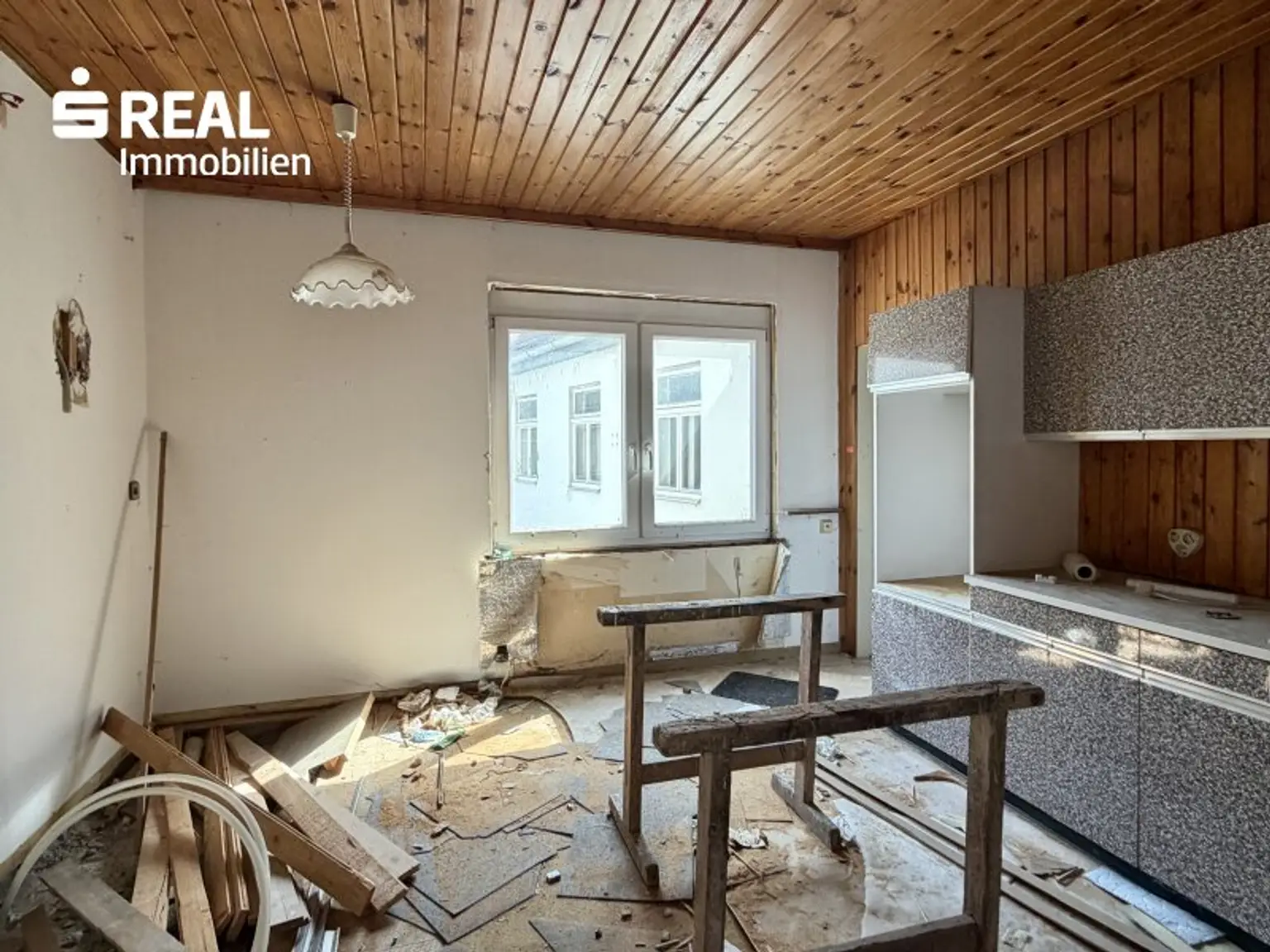 unsanierte Wohnung 2