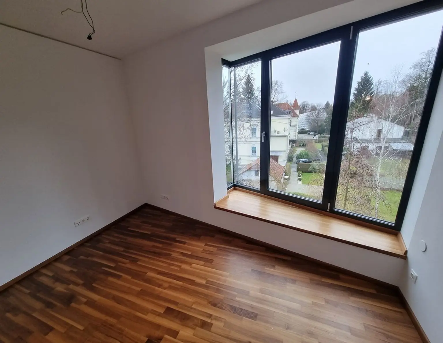 TRAUMHAFTE PENTHOUSEWOHNUNG direkt am Hilmteich | PROVISIONSFREI !!!