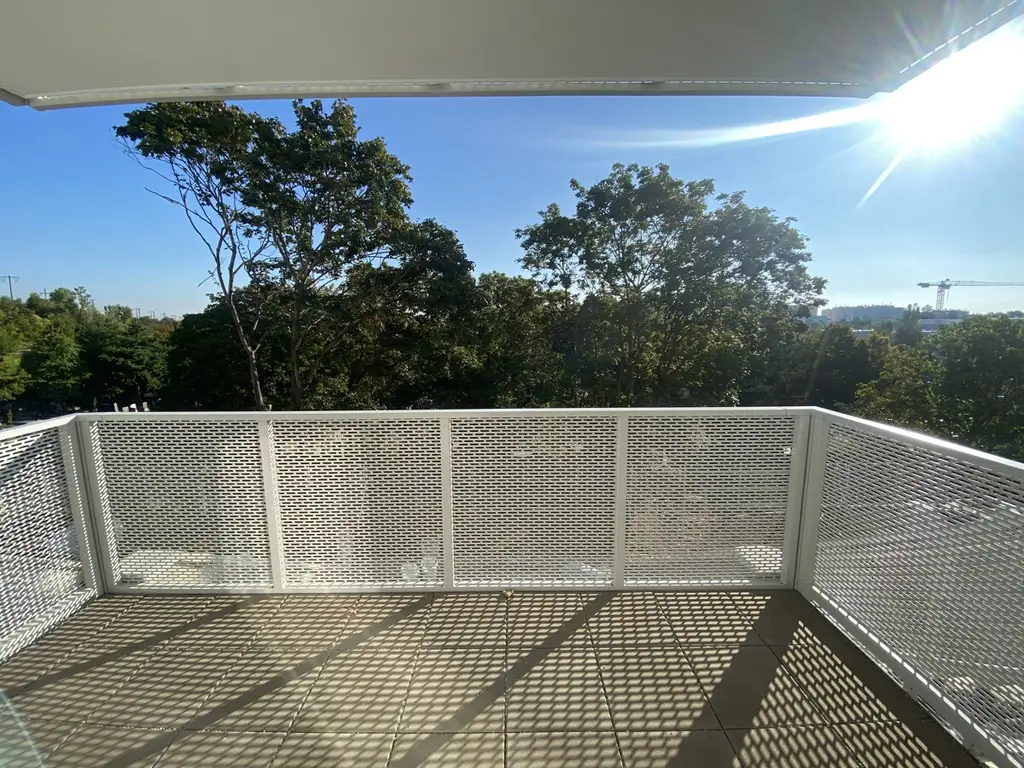 Top Weitblick Wohnung U3 2 Zimmer + Balkon - 1 bedroom apartment + balcony  ERSTBEZUG =Das Laurenz=