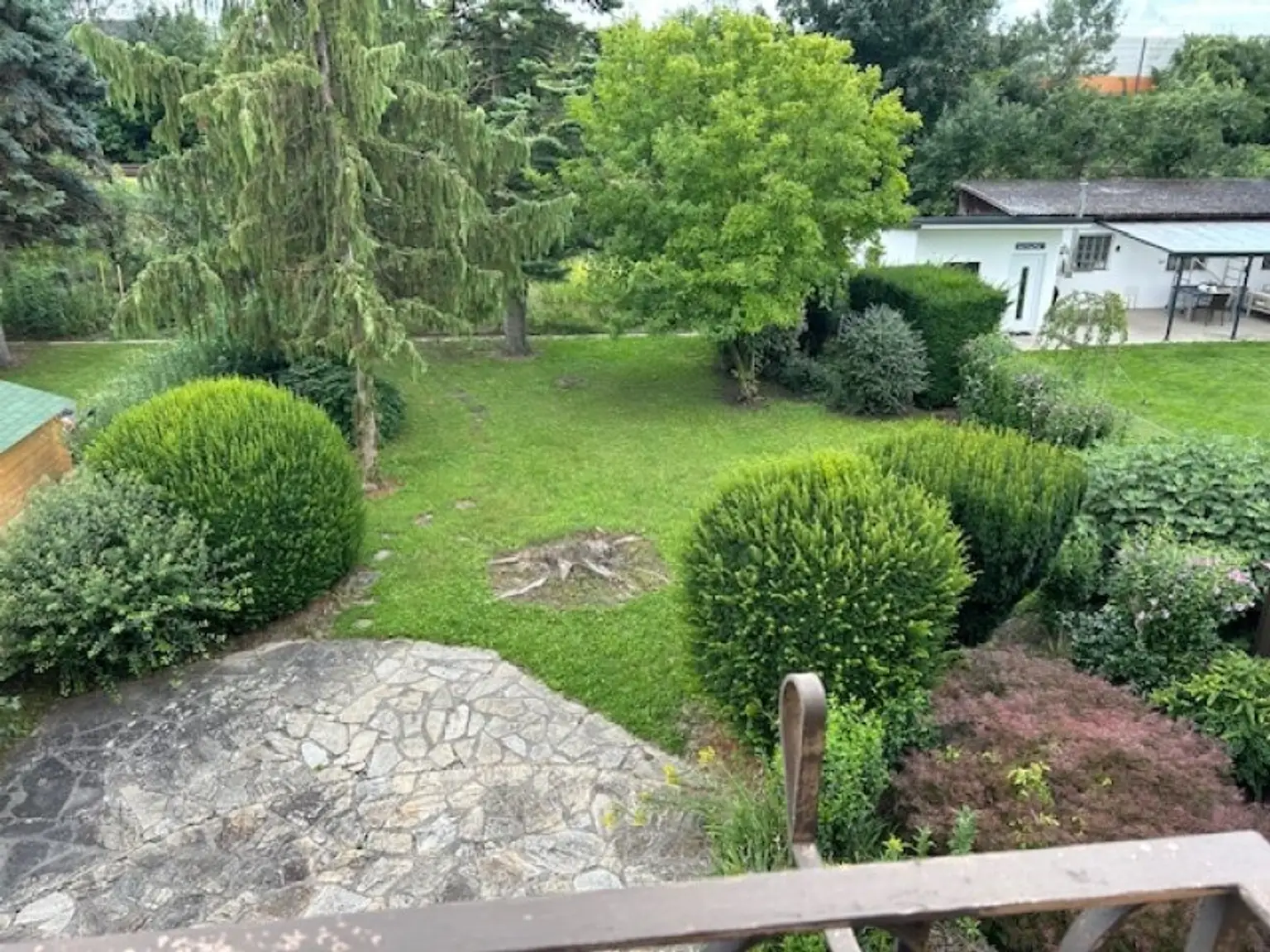 +++ TOP PREIS P.B. - KORNEUBURG, GROSSES 7 ZIMMER EIN -ZWEIFAMILIENHAUS, BENÖTIGT LIEBEVOLLE MODERNISIERUNG, toller Wintergarten und Terrasse Altbaumbestand GARTEN +++