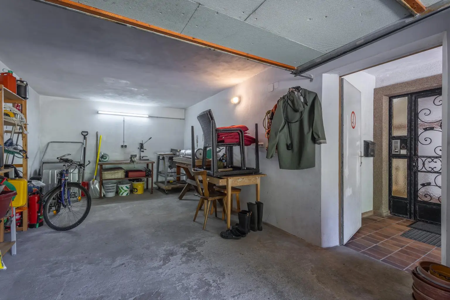 Garage