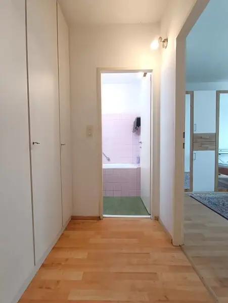 Charmante 2-Zimmer Wohnung mit Loggia im 23. Bezirk! Ideal für Pärchen!
