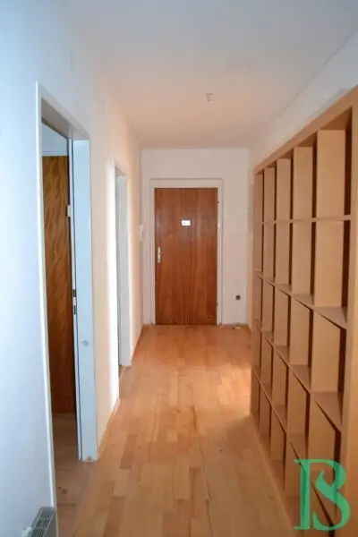 Vorraum/Blick Eingang