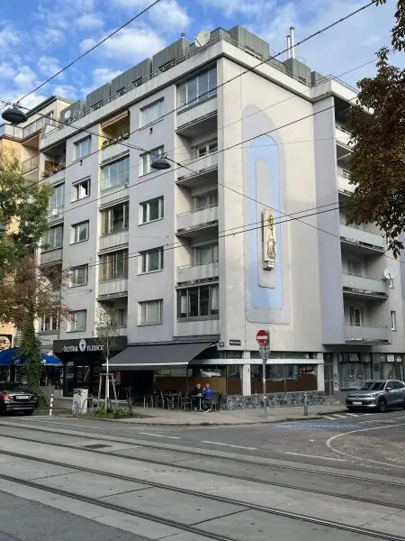 Loggiawohnung Nähe Quellenstraße - Wärmedämmung und niedrige Haus - BK