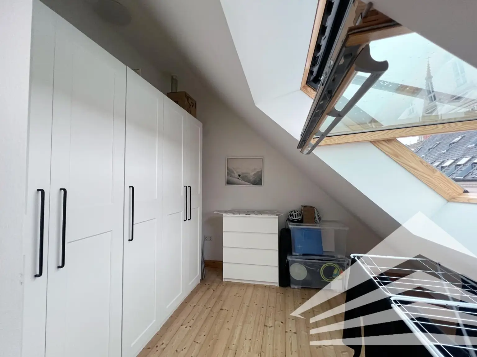 4. OG - Schrankraum/Büro