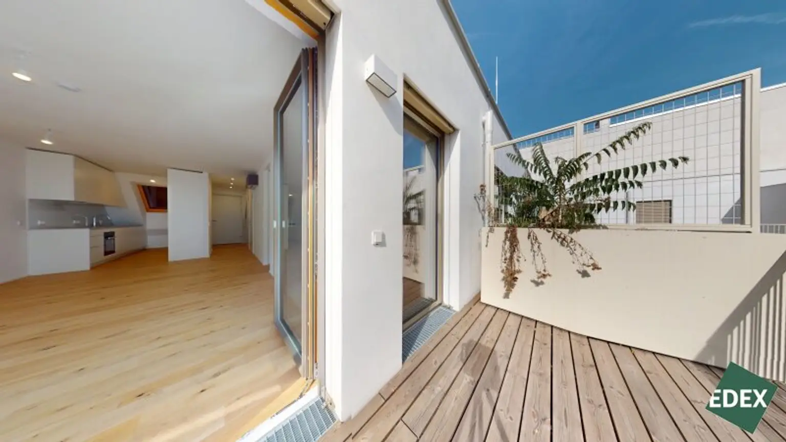 ERSTBEZUG | Lichtdurchflutete 2-Zimmer Wohnung mit großzügigem Balkon und Klimaanlage