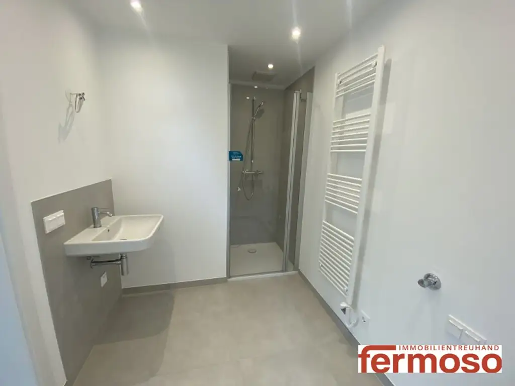 PROVISIONSFREI 2-Zimmer-Wohnung mit Balkon im 1. Obergeschoss