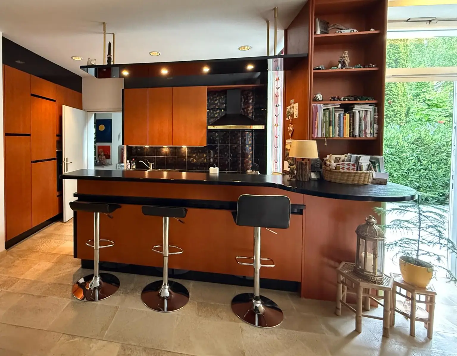 Stilvolles Einfamilienhaus mit Indoor-Pool, Sauna & Garten